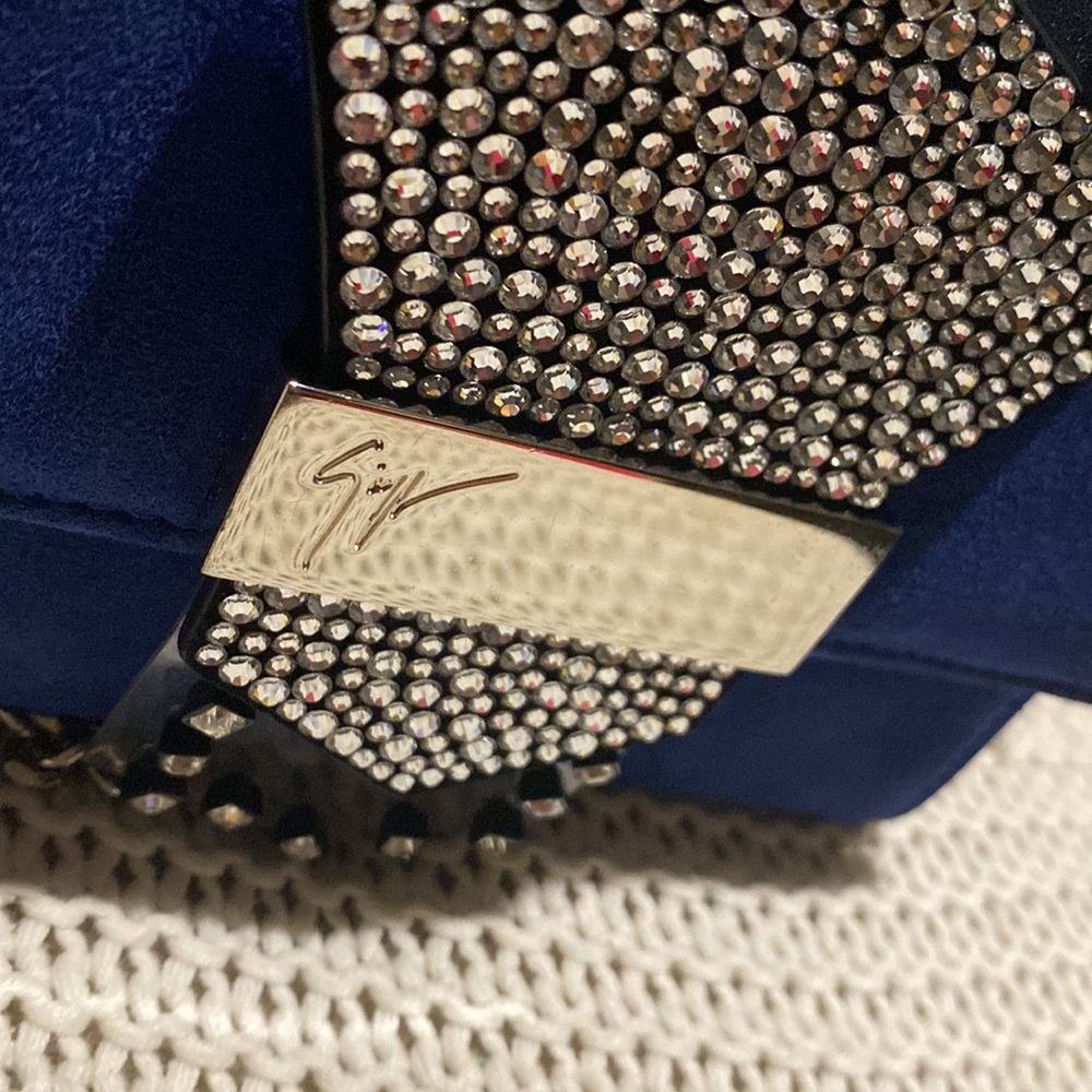 Giuseppe Zanotti 3 ways Suede Leather purse - Picture 3 of 15